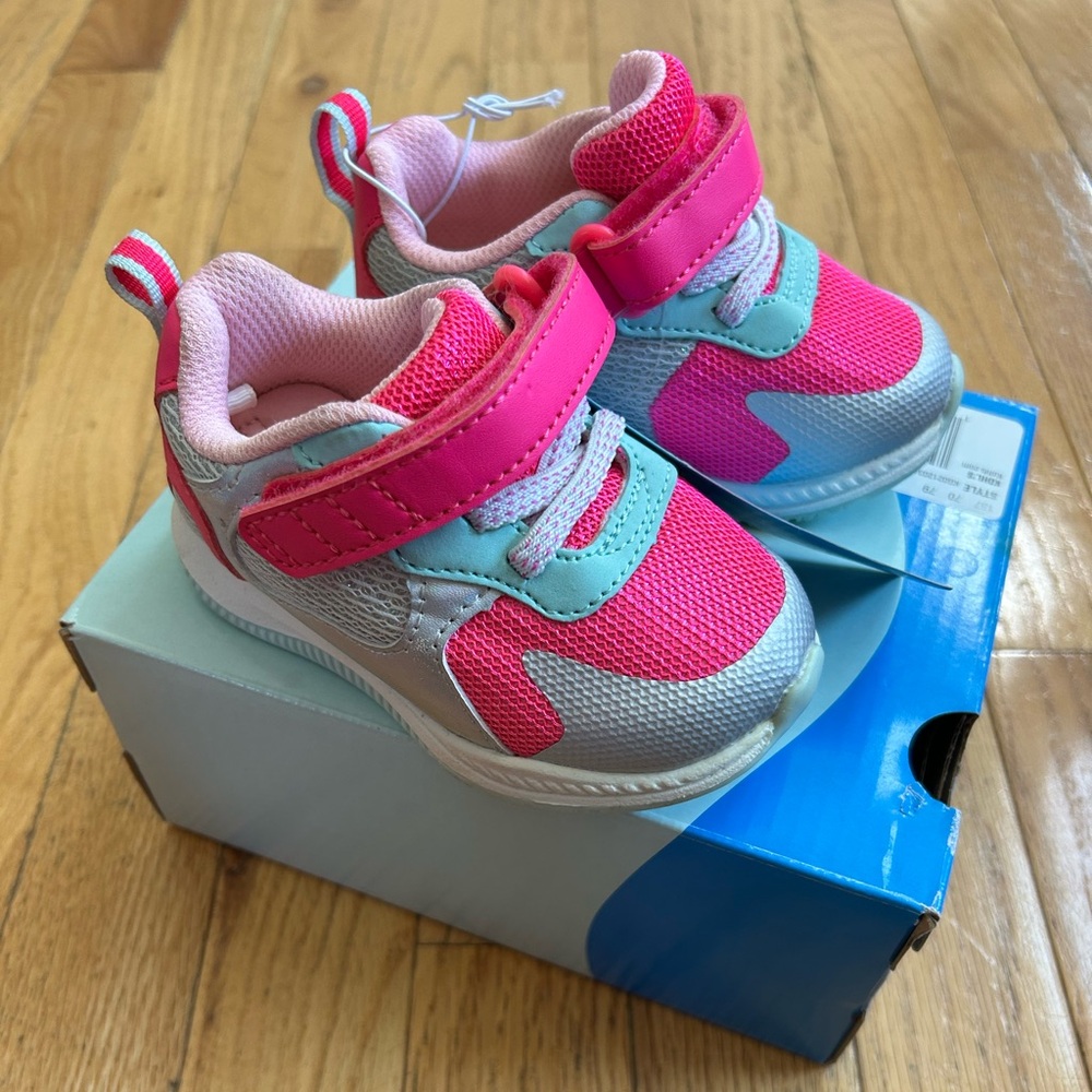 Stride Rite 360 Adler Iridescent Shoe